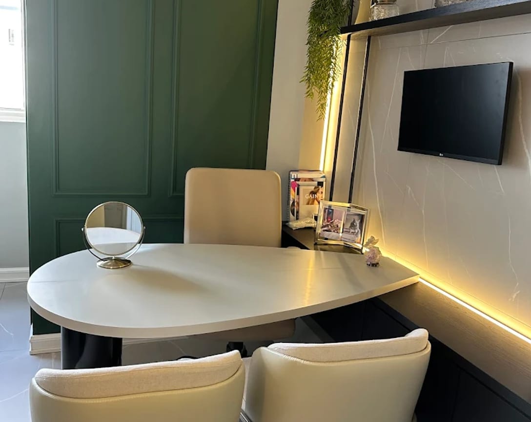 Ambiente de atendimento da Clínica Boone, com iluminação suave
